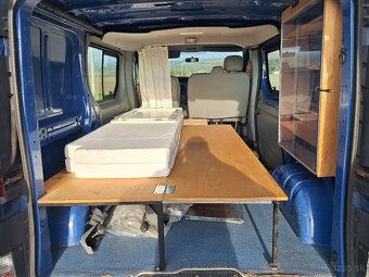 Opel VIVARO 2.0 DIESEL 6 MIESTNY OBYTNÝ - 8