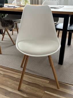 4 ks jedálenské stoličky Jysk - 8