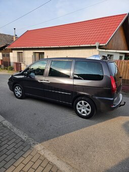Peugeot 807 - 8