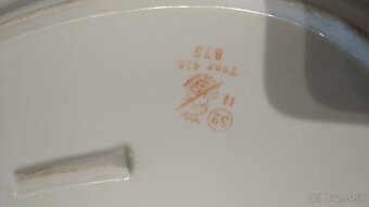Veľké oválne porcelánové taniere a pokrievka - 8