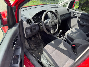 VW Caddy 1.6TDI - nové v ČR - provoz 9/2013 - 8