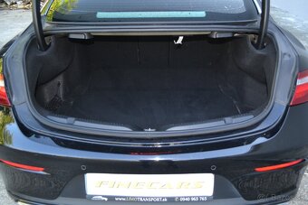 Mercedes-Benz E trieda Kupé 300d - 8