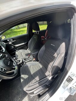KIA Ceed sw GT-Line, 37 000km, manuál, benzín - 8