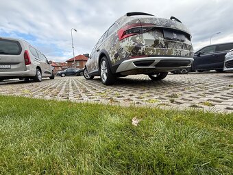 Škoda Superb Scout - informácie v popise - 8