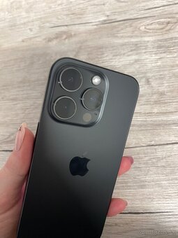 iPhone 15 pro 128GB - 8