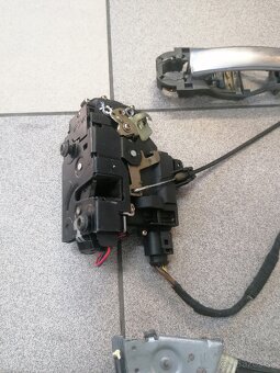 Stahovacky, Zámky dverí, Motorceky, Kabeláže, Octavia1 - 8