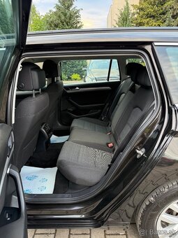 Volkswagen Passat Variant 2.0 TDI EVO Business DSG - 8