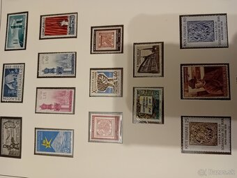 Známky Taliansko v albume - 8