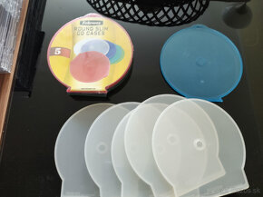 (11) CD, DVD a obaly - 8