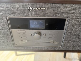 Julie Ann, stereo systém - 8