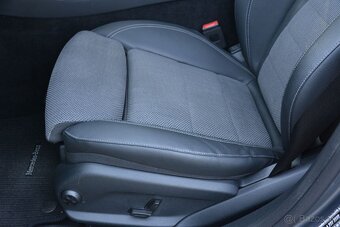Mercedes E trieda Kombi 2.0 Hybrid – Diesel+ Phev 300e - 8