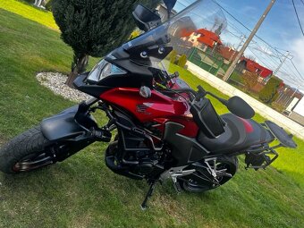 Honda CB500X - 8