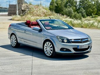 Opel Astra Cabrio 1.6 benzin 2009 xenon koža navi - 8