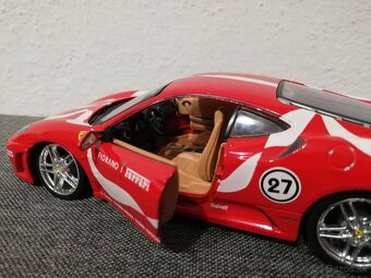 Maisto Ferrari F430 Fiorino 1:24 - 8