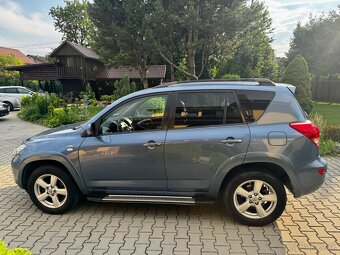 Predam toyotu rav4 - 8