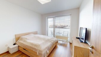 PINK Reality - Nadštandardný 2-izbový byt na prenájom – City - 8