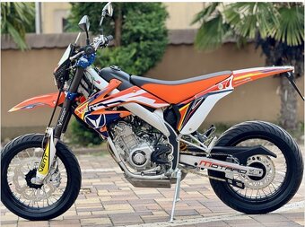 Honda Vent125 - 8
