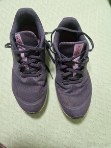 Adidas 35, Nike 36/37, 38, topanky 36 a 2x lodicky 37 - 8