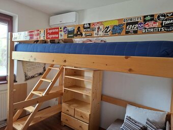 Poschodová posteľ Ráchel s policovými schodmi a skrinkou - 8