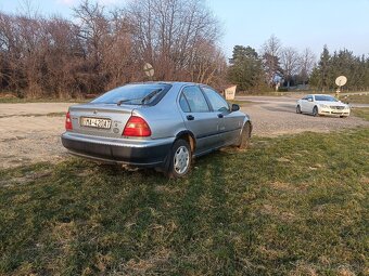 Honda Civic 1.4i - 8