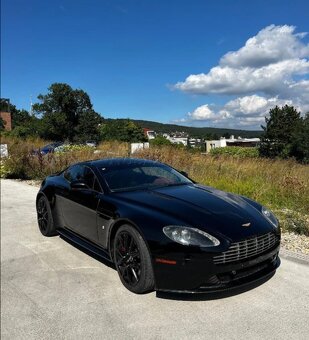 Aston Martin V8 Vantage Coupé 321kw Automat - 8