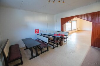 Exkluzívne Vám ponúkame na predaj v Pribete objekt pre obch - 8