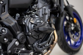 🏍️ Predám Yamaha MT-07 (10/2023) – 2 844 km, výnimočný stav - 8