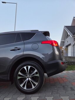 Toyota Rav4 2.0 D-4D - 8