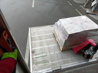 Robustný pick-up príves 3,5 tony s hydraulickým čelom - 8