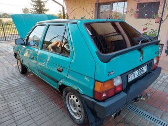 Skoda favorit 1.3spi - 8