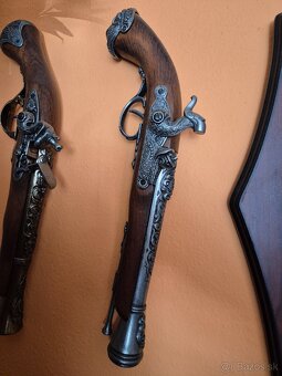 Repliky kresadlovych pištolí - 8