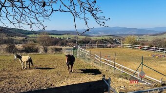 Na predaj 5 i RD v Radobici s krásnym výhľadom pri lese so s - 8