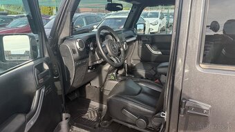 Jeep Wrangler 3.6L V6 VVT Rubicon A/T - 8