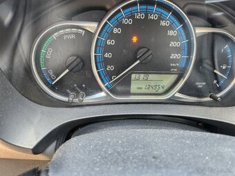 Toyota Yaris - 8