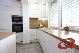 KVALITNE ZREKONŠTRUOVANÝ 2i. BYT NA ZAČIATKU PETRŽALKY - 8