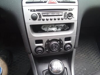 Peugeot 308 SW 7 miestny - 8