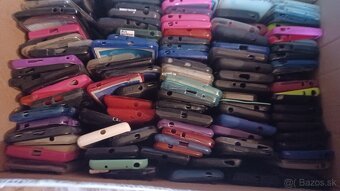 Približne 600ks puzdier na mobilné telefóny - 8