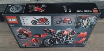 Predám LEGO Technic 42107 Ducati Panigale V4 R - 8