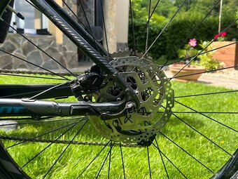 Elektrobicykel Giant Fathom - 8