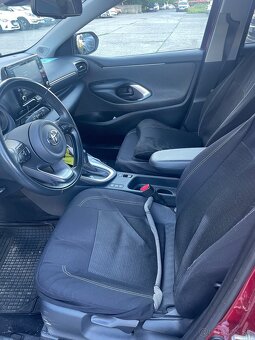 Predám Toyotu Yaris - 8
