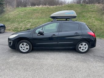 Peugeot 308 - 8