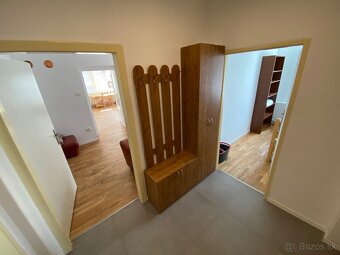 Veľký 4-izbový byt s wifi - 8