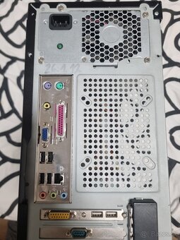 retro počitač windows 98 - 8