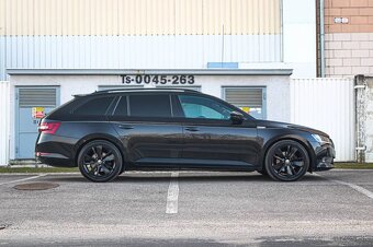 Škoda Superb Combi 2.0 TDI Sportline DSG - 8