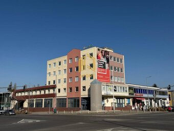NA PRENÁJOM KANCELÁRIA (14m2) V CENTRE MESTA SENICA - 8