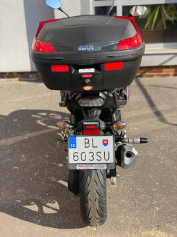 Honda NC750S - 8