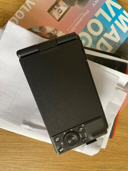 Sony ZV-1 Vlog camera Sony ZV-1 Made for vlogging + 2baterie - 8