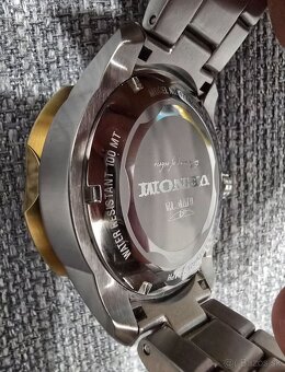 Invicta Venom Gold Blue - 8