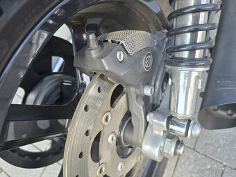 HARLEY DAVIDSON V-ROD MUSCLE - 8