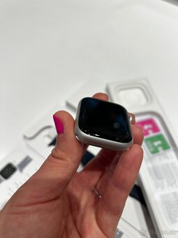 Apple Watch 9 45mm - 8